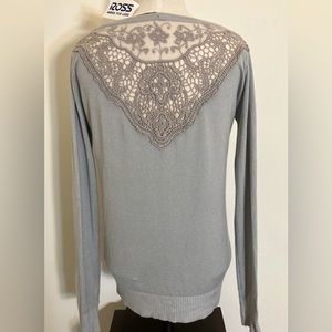 Lapis Women’s Gray Light Weight Cardigan.  Size Medium